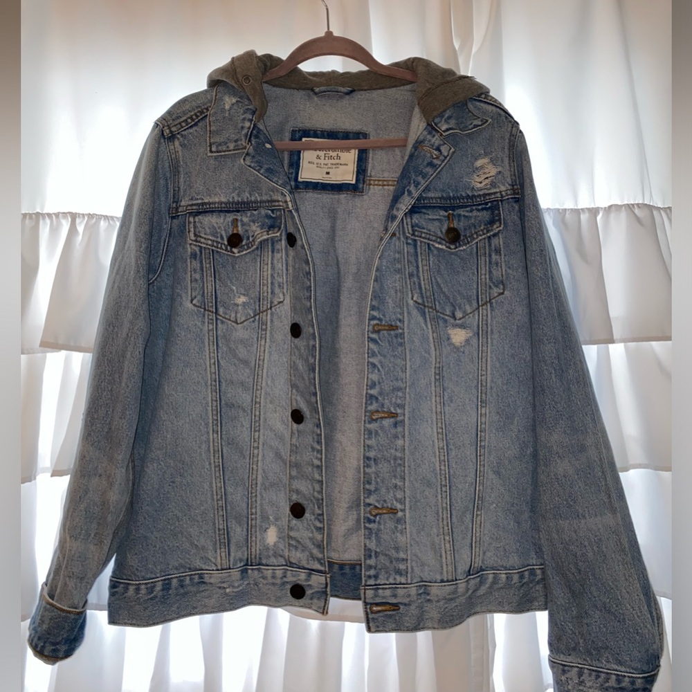 A&F denim jacket w hood